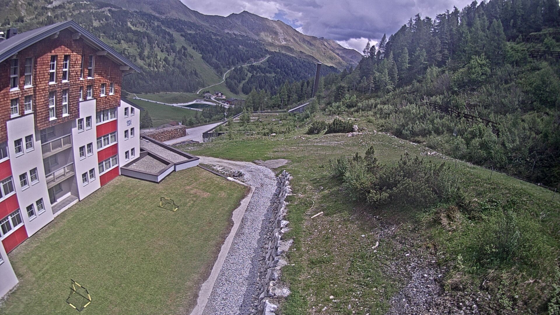Archiv Foto Webcam Obertauern – Blick Hotel Enzian
