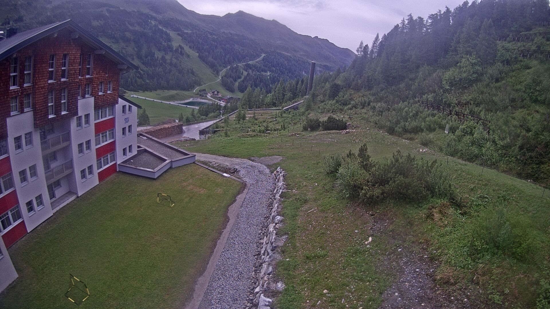 Archived image Webcam Ausblick Hotel Enzian in Obertauern
