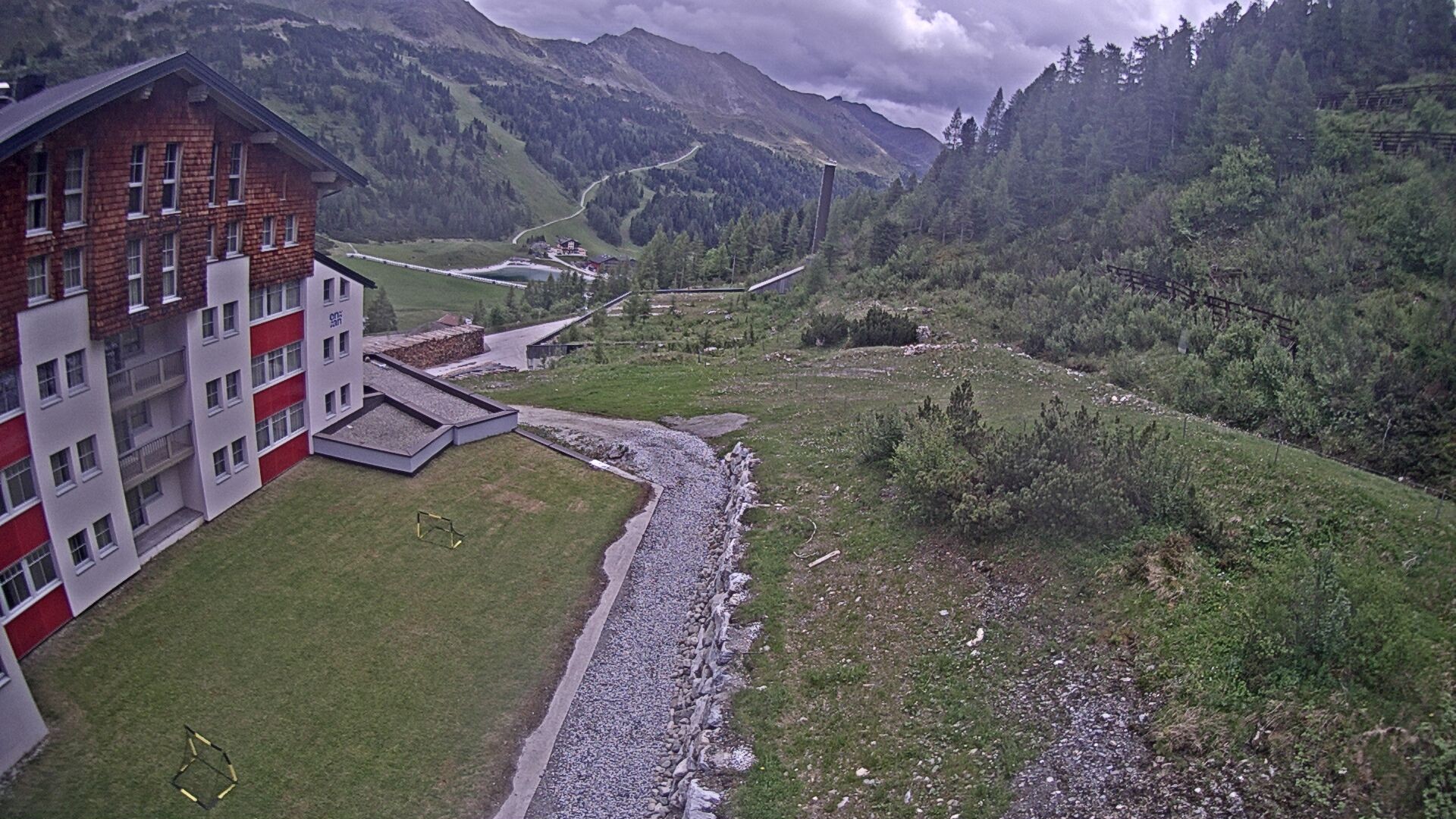 Archived image Webcam Ausblick Hotel Enzian in Obertauern
