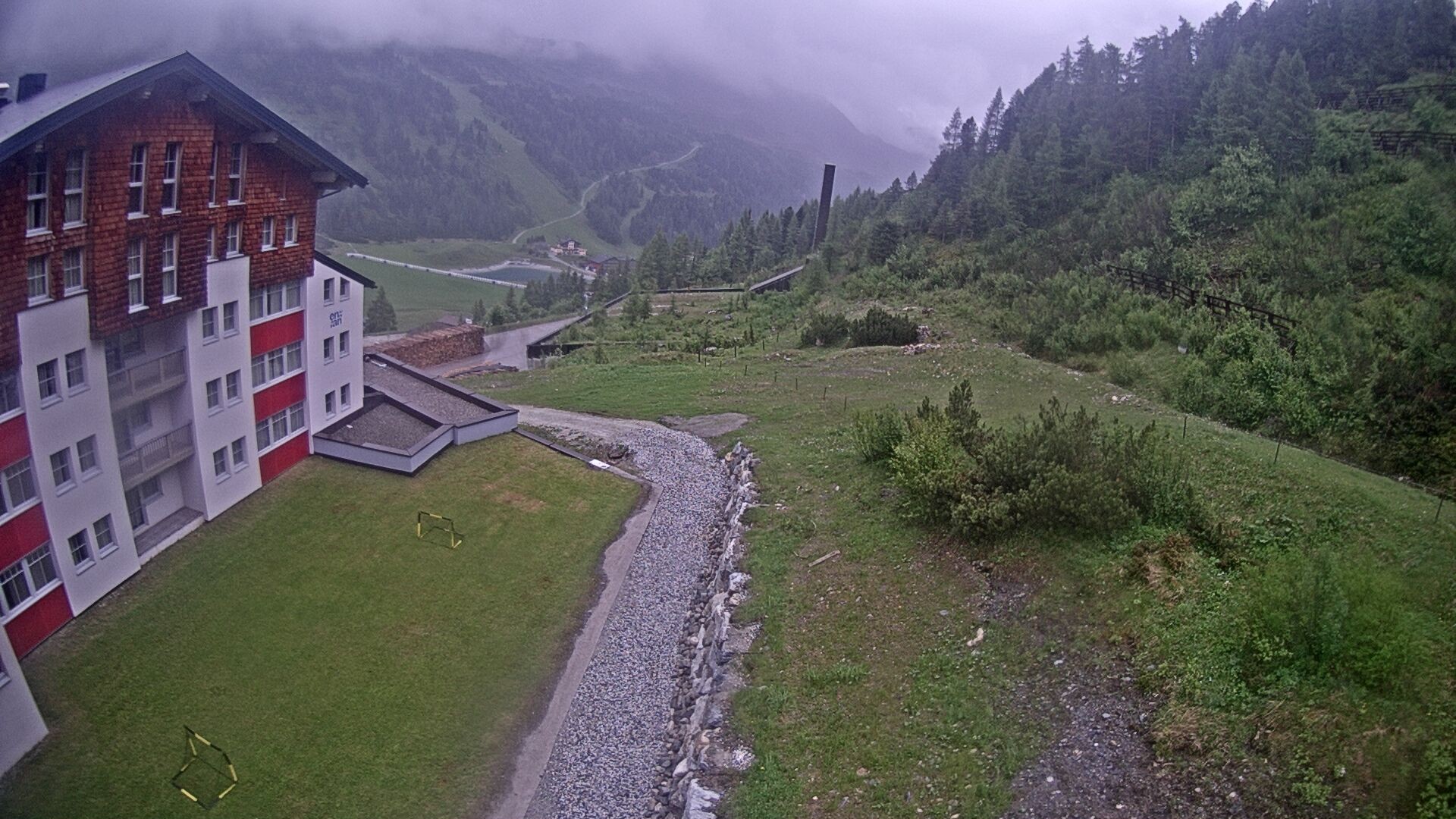 Archived image Webcam Ausblick Hotel Enzian in Obertauern