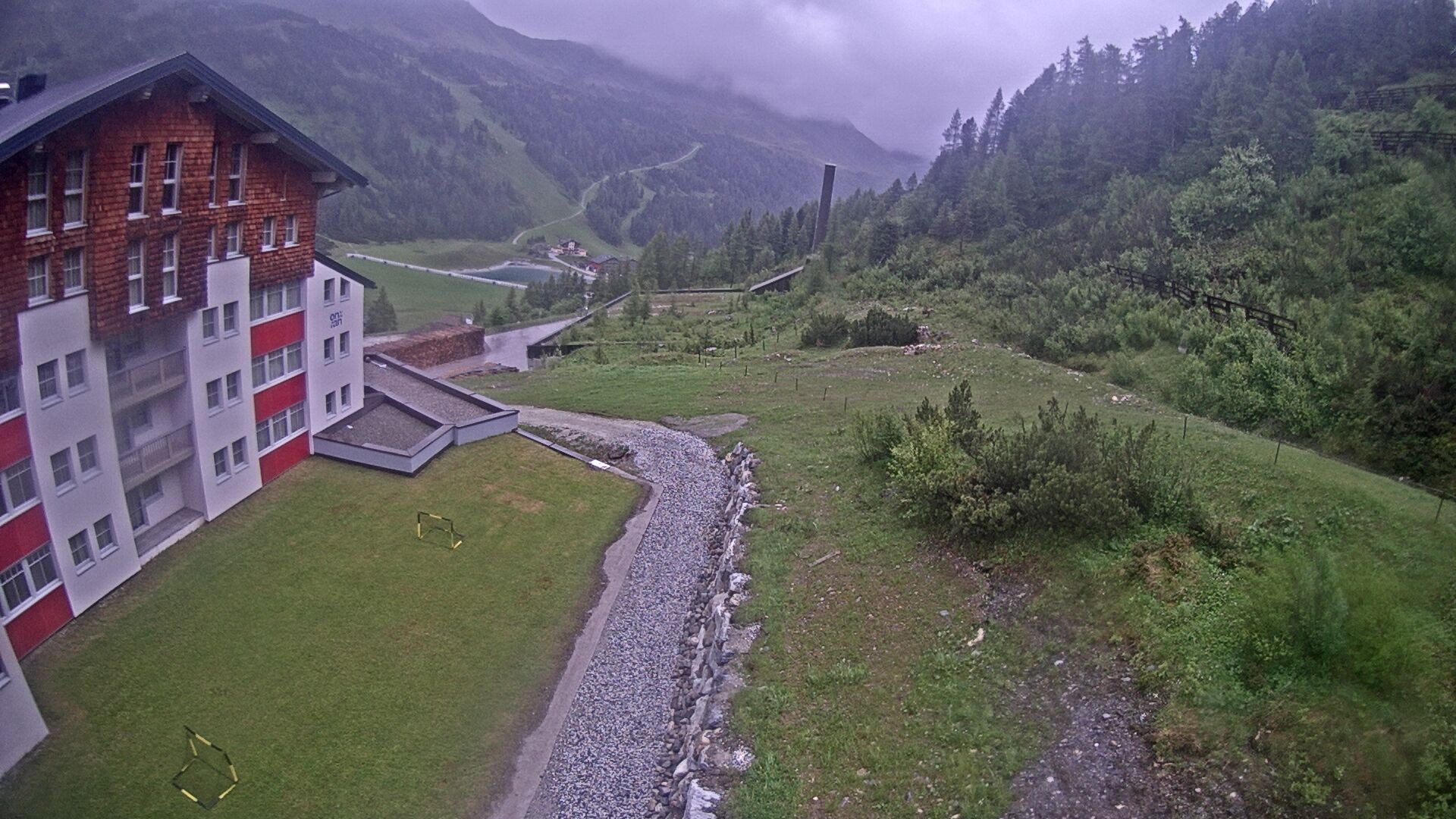 Archived image Webcam Ausblick Hotel Enzian in Obertauern
