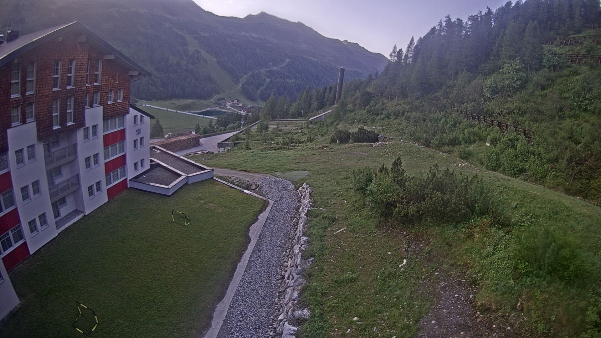 Archiv Foto Webcam Obertauern – Blick Hotel Enzian