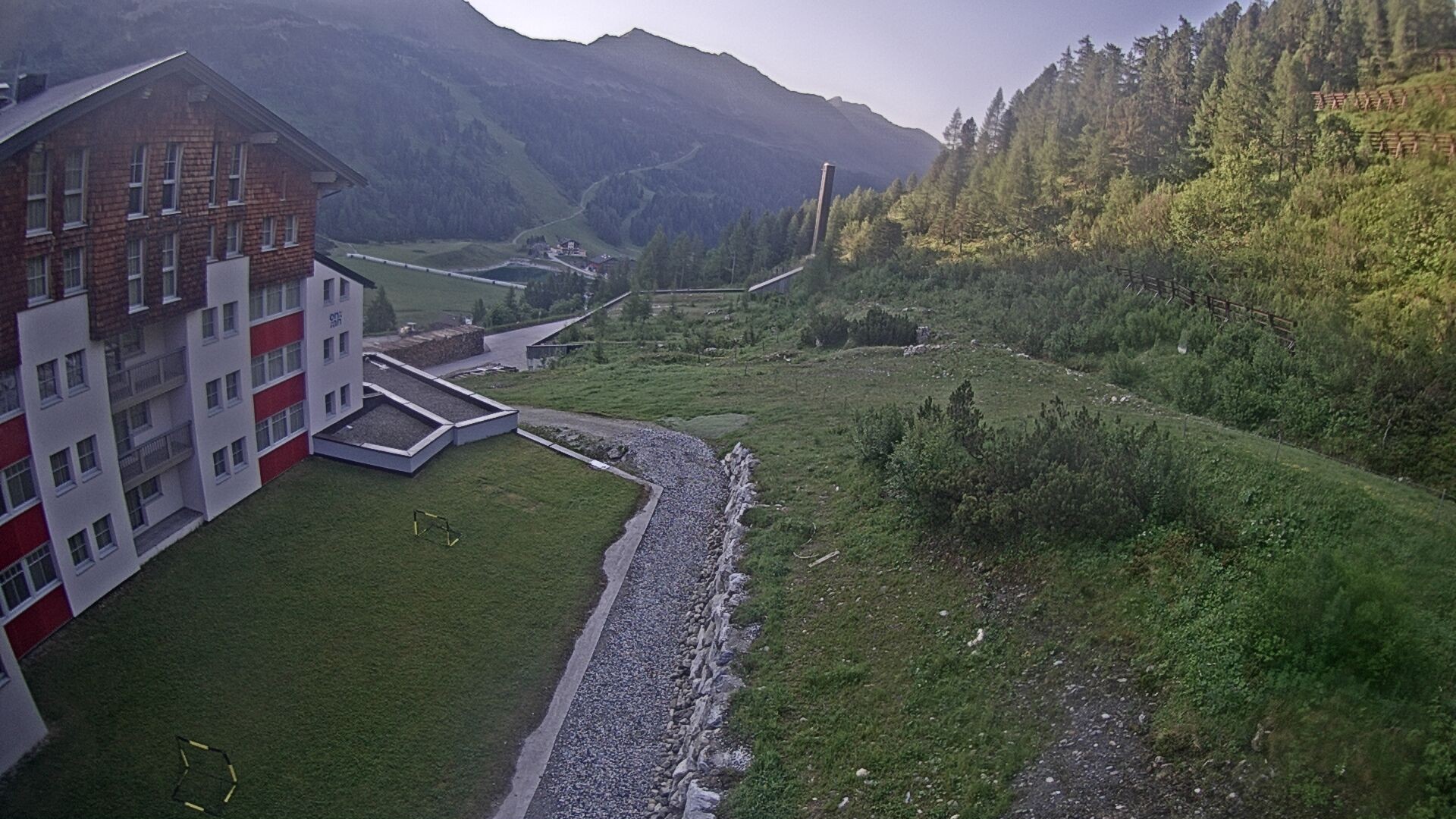 Archiv Foto Webcam Obertauern – Blick Hotel Enzian