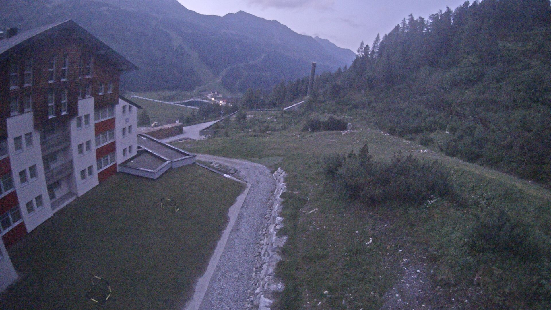 Archived image Webcam Ausblick Hotel Enzian in Obertauern