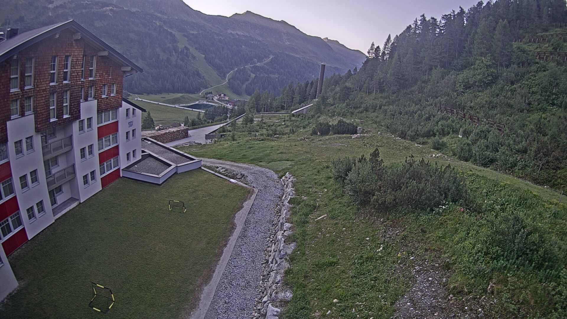Archiv Foto Webcam Obertauern – Blick Hotel Enzian