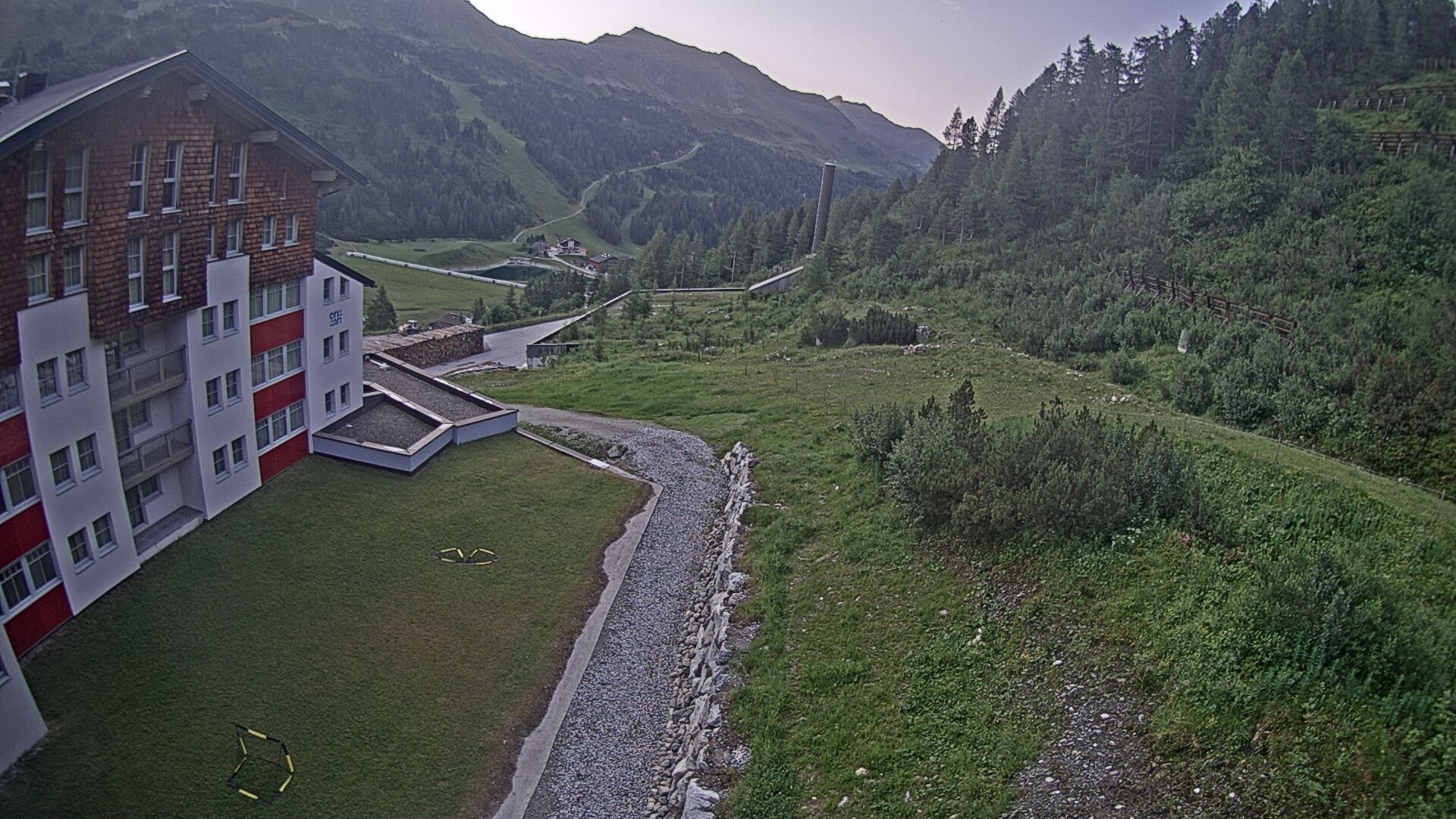Archiv Foto Webcam Obertauern – Blick Hotel Enzian