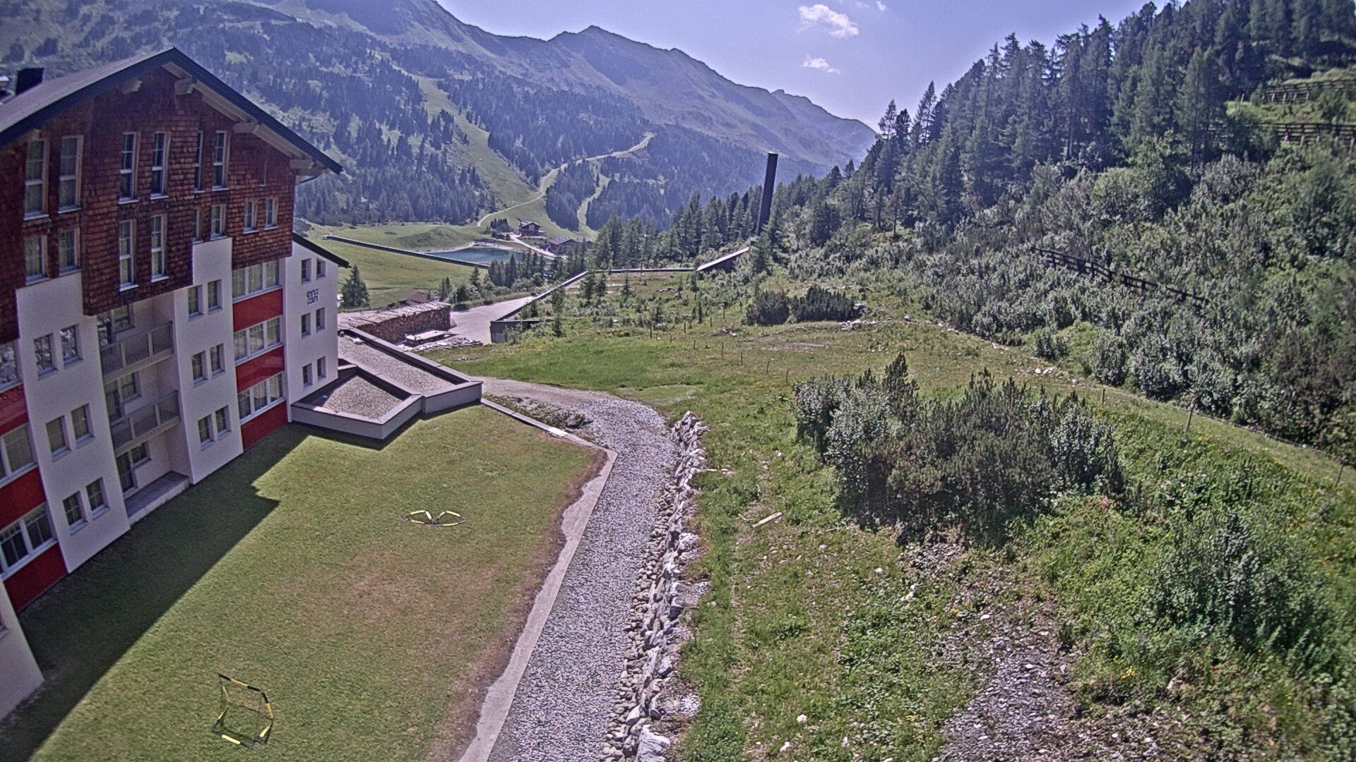 Archiv Foto Webcam Obertauern – Blick Hotel Enzian