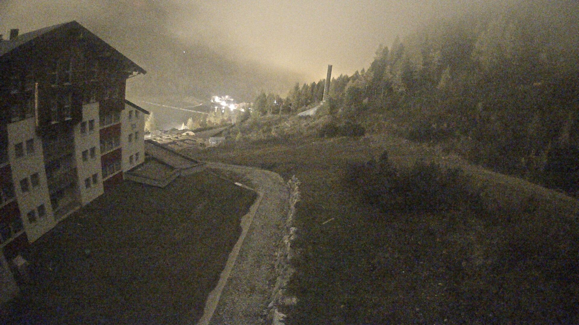 Archived image Webcam Ausblick Hotel Enzian in Obertauern
