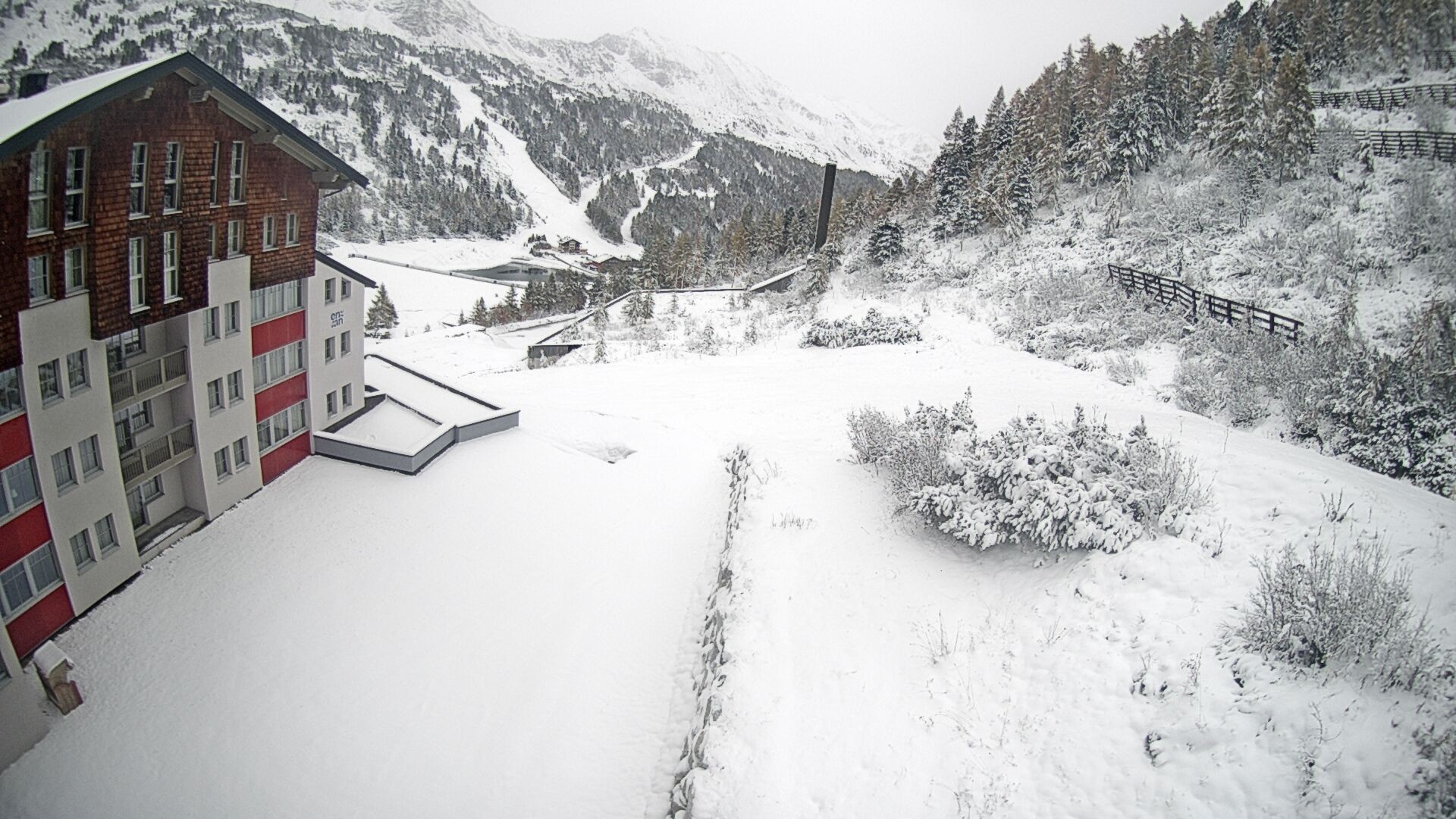Archiv Foto Webcam Obertauern – Blick Hotel Enzian
