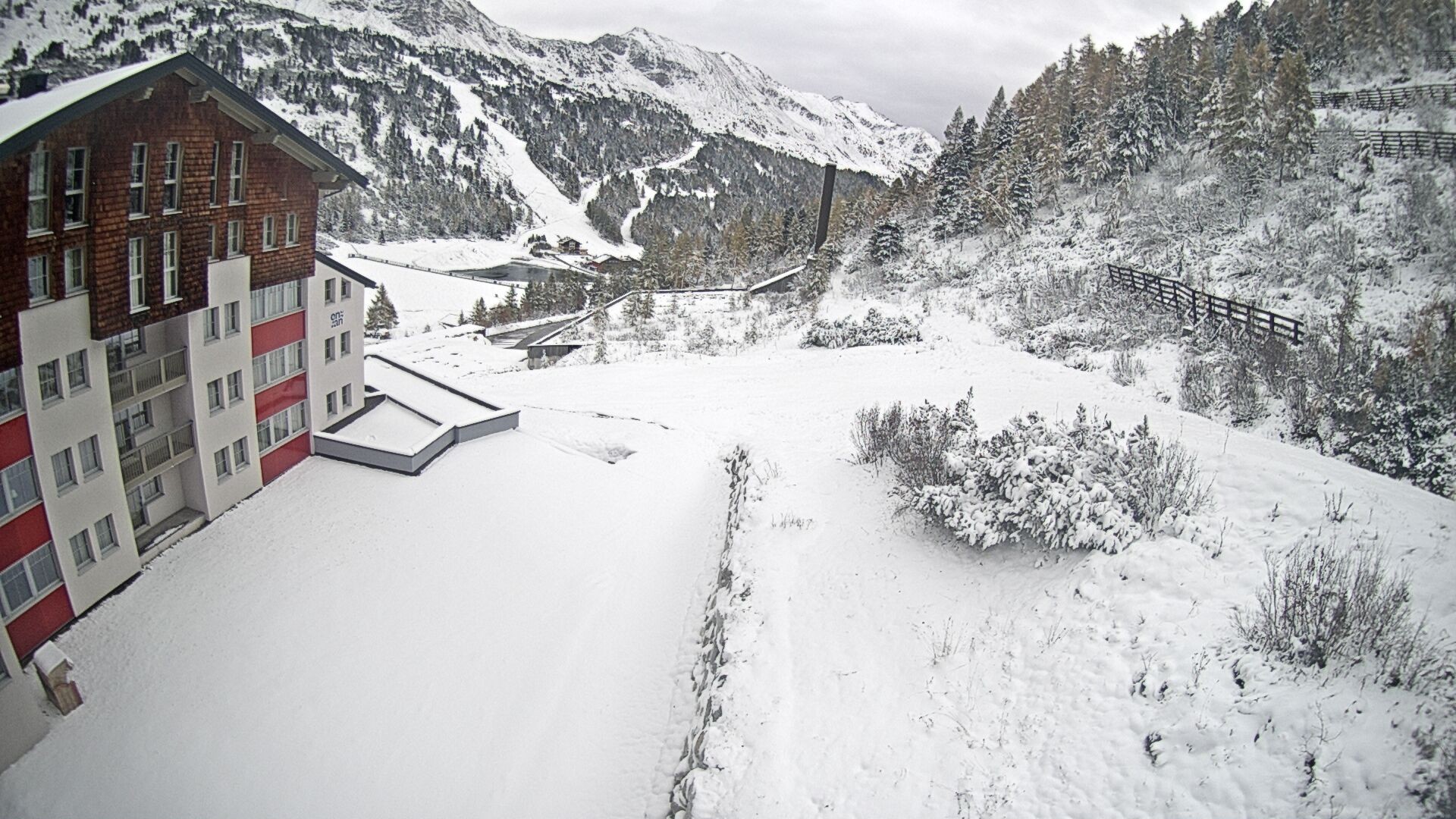 Archiv Foto Webcam Obertauern – Blick Hotel Enzian