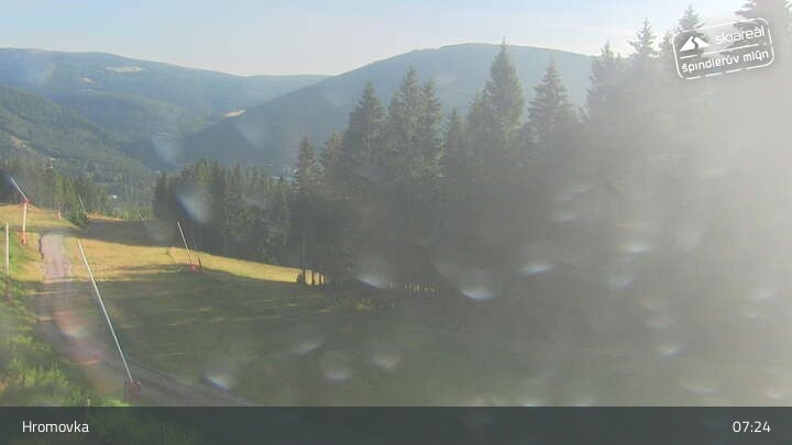 Archived image Webcam Hromovka Mountain - Špindlerův Mlýn