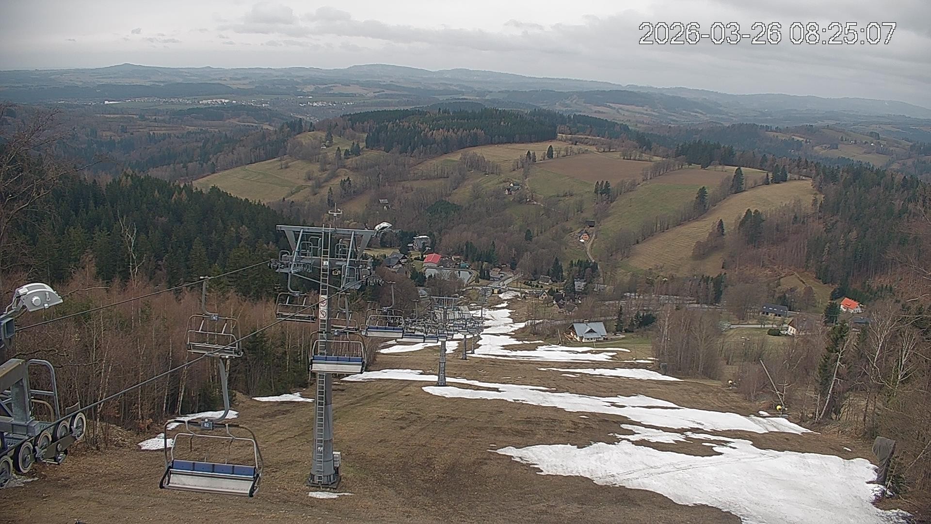 Archiv Foto Webcam Benecko - Bergstation Sessellift
