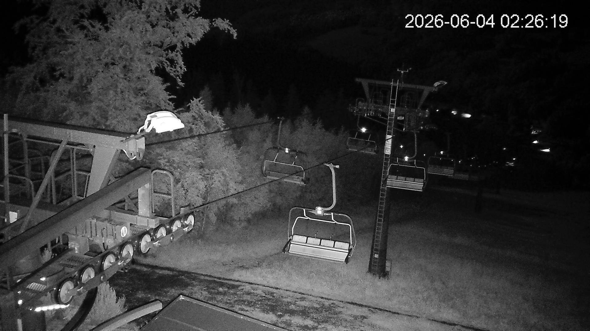 Archiv Foto Webcam Benecko - Bergstation Sessellift