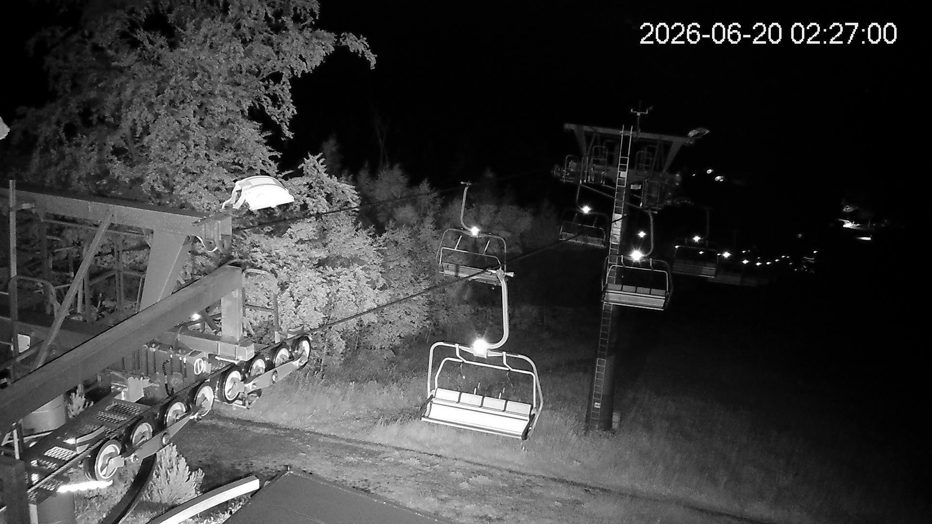 Archiv Foto Webcam Benecko - Bergstation Sessellift