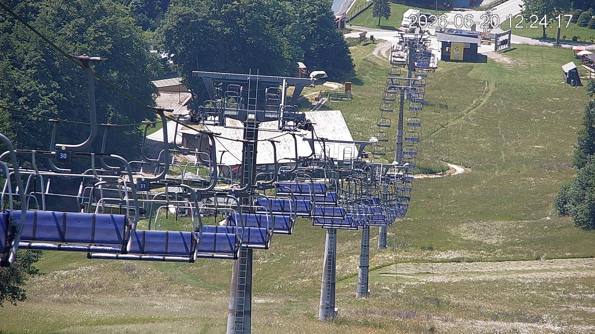 Archiv Foto Webcam Benecko - Bergstation Sessellift