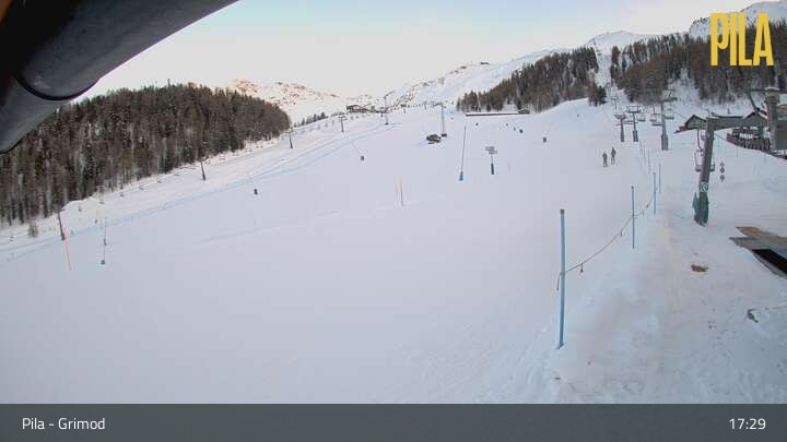 Archiv Foto Webcam Gressan - Pila - Grimond