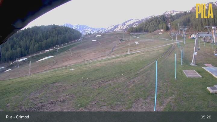 Archiv Foto Webcam Gressan - Pila - Grimond