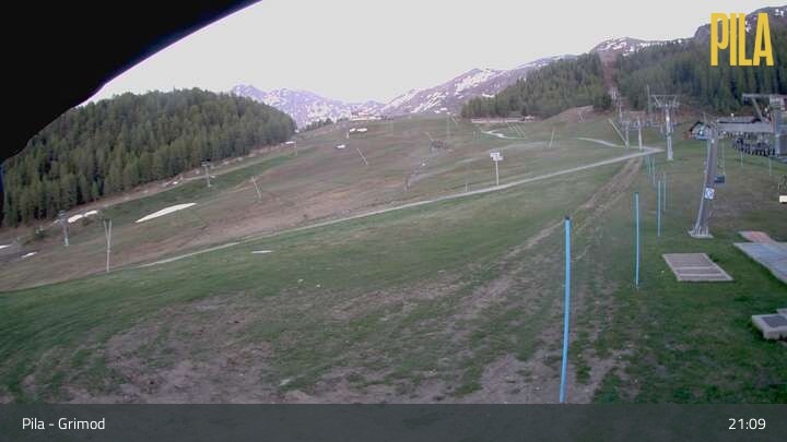 Archiv Foto Webcam Gressan - Pila - Grimond