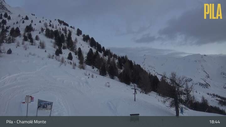 Archiv Foto Webcam Pila - Chamolé Berg