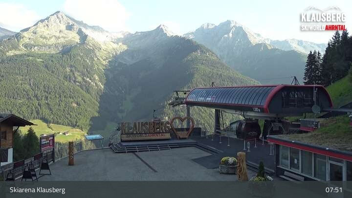 Archived image Webcam Top Station Klausberg