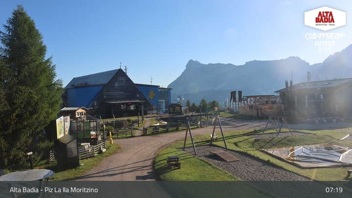 Archived image Webcam Alta Badia - Club Moritzino