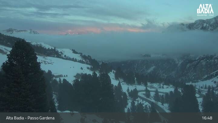 Archiv Foto Webcam Passo Gardena (Alta Badia)