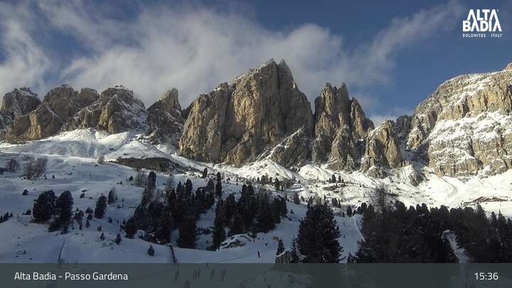 Archiv Foto Webcam Passo Gardena (Alta Badia)