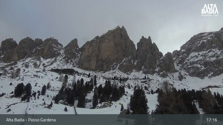 Archiv Foto Webcam Passo Gardena (Alta Badia)