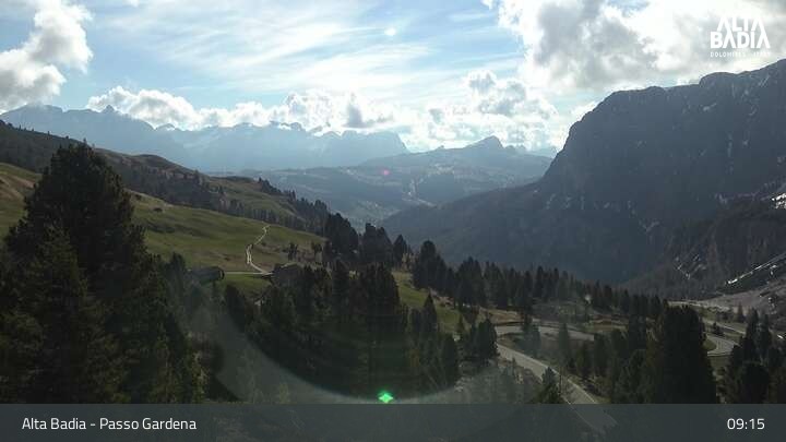 Archiv Foto Webcam Passo Gardena (Alta Badia)