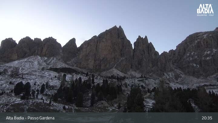 Archiv Foto Webcam Passo Gardena (Alta Badia)