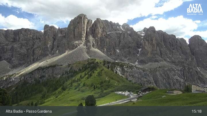 Archiv Foto Webcam Passo Gardena (Alta Badia)