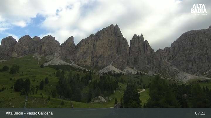 Archived image Webcam Alta Badia: Passo Gardena