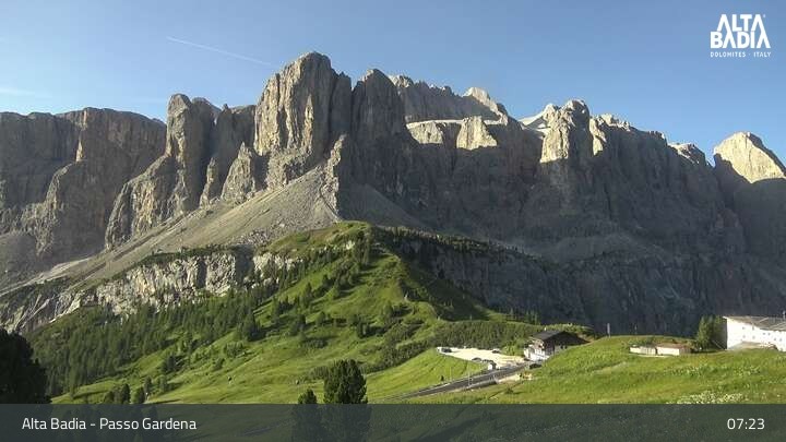 Archiv Foto Webcam Passo Gardena (Alta Badia)