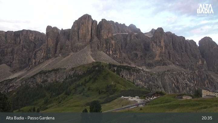 Archived image Webcam Alta Badia: Passo Gardena