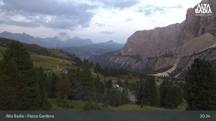 Archived image Webcam Alta Badia: Passo Gardena