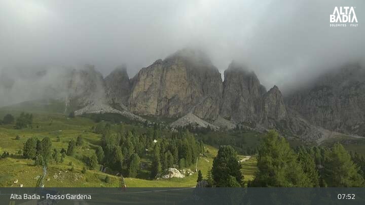 Archiv Foto Webcam Passo Gardena (Alta Badia)