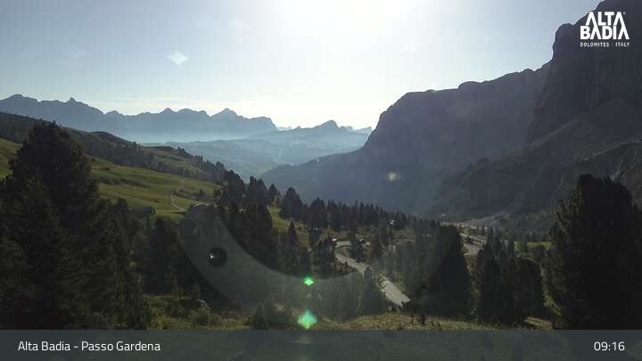 Archiv Foto Webcam Passo Gardena (Alta Badia)