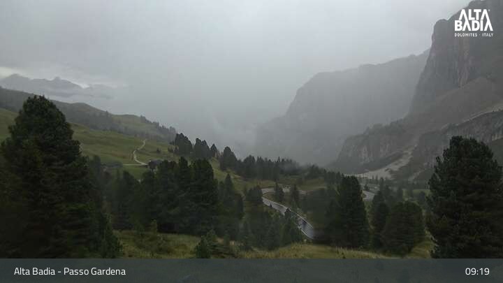 Archiv Foto Webcam Passo Gardena (Alta Badia)