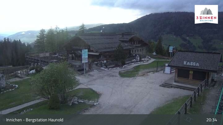 Archiv Foto Webcam Innichen - Bergstation Haunold