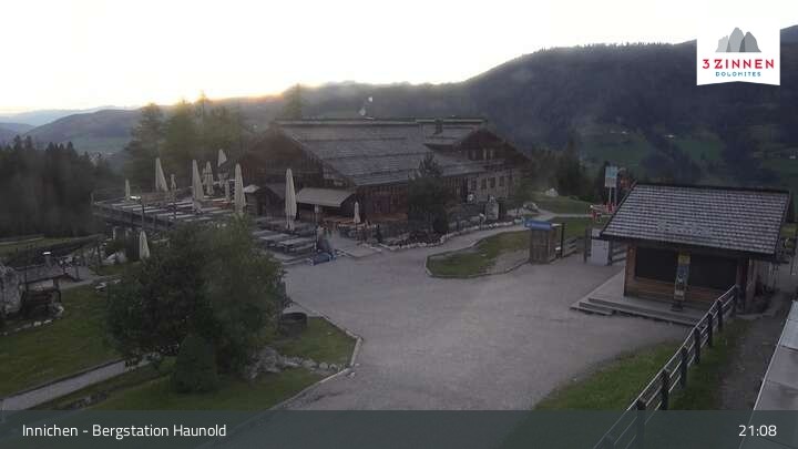 Archived image Webcam Innichen - Haunold Top Station