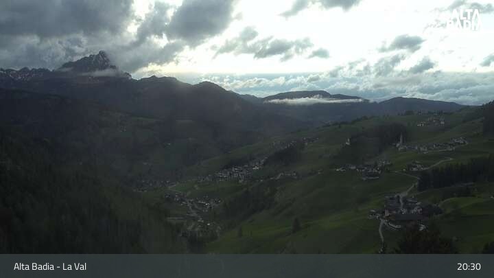 Archived image Webcam Alta Badia - Coz - Valley