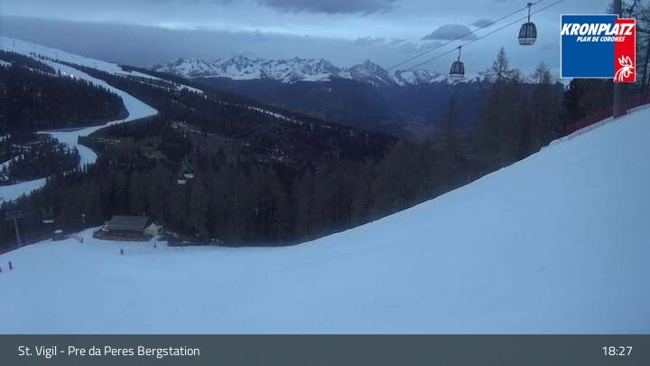 Archived image Webcam Pre da Peres Top Station St Vigil