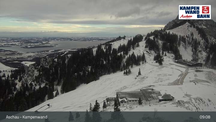 Archived image Webcam Top station Kampenwandbahn
