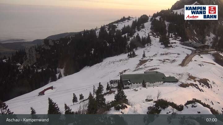 Archiv Foto Webcam Bergstation Kampenwandbahn