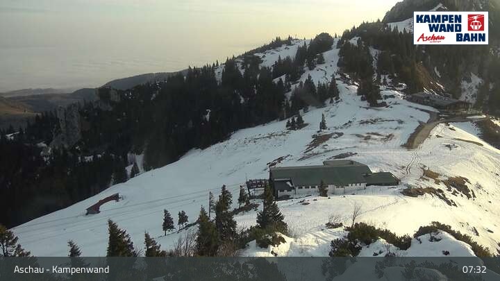 Archiv Foto Webcam Bergstation Kampenwandbahn