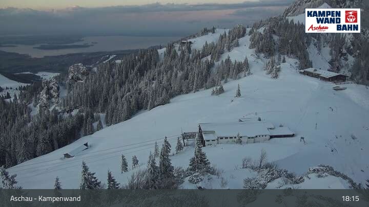 Archived image Webcam Top station Kampenwandbahn