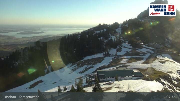 Archived image Webcam Top station Kampenwandbahn