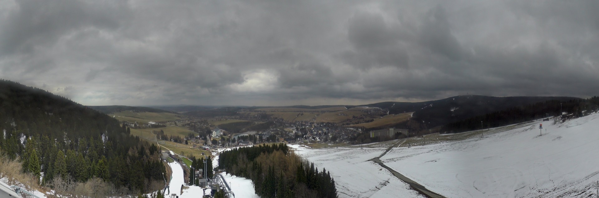 Archiv Foto Webcam Oberwiesenthal - Ausblick vom Fichtelberg