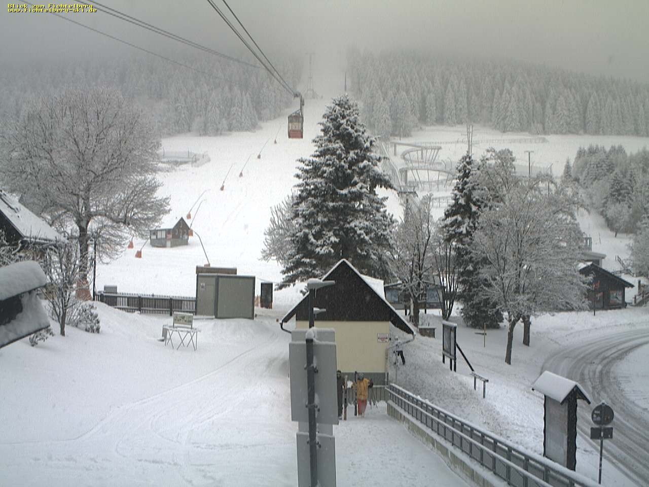 Archiv Foto Webcam Schwebebahn-Talstation