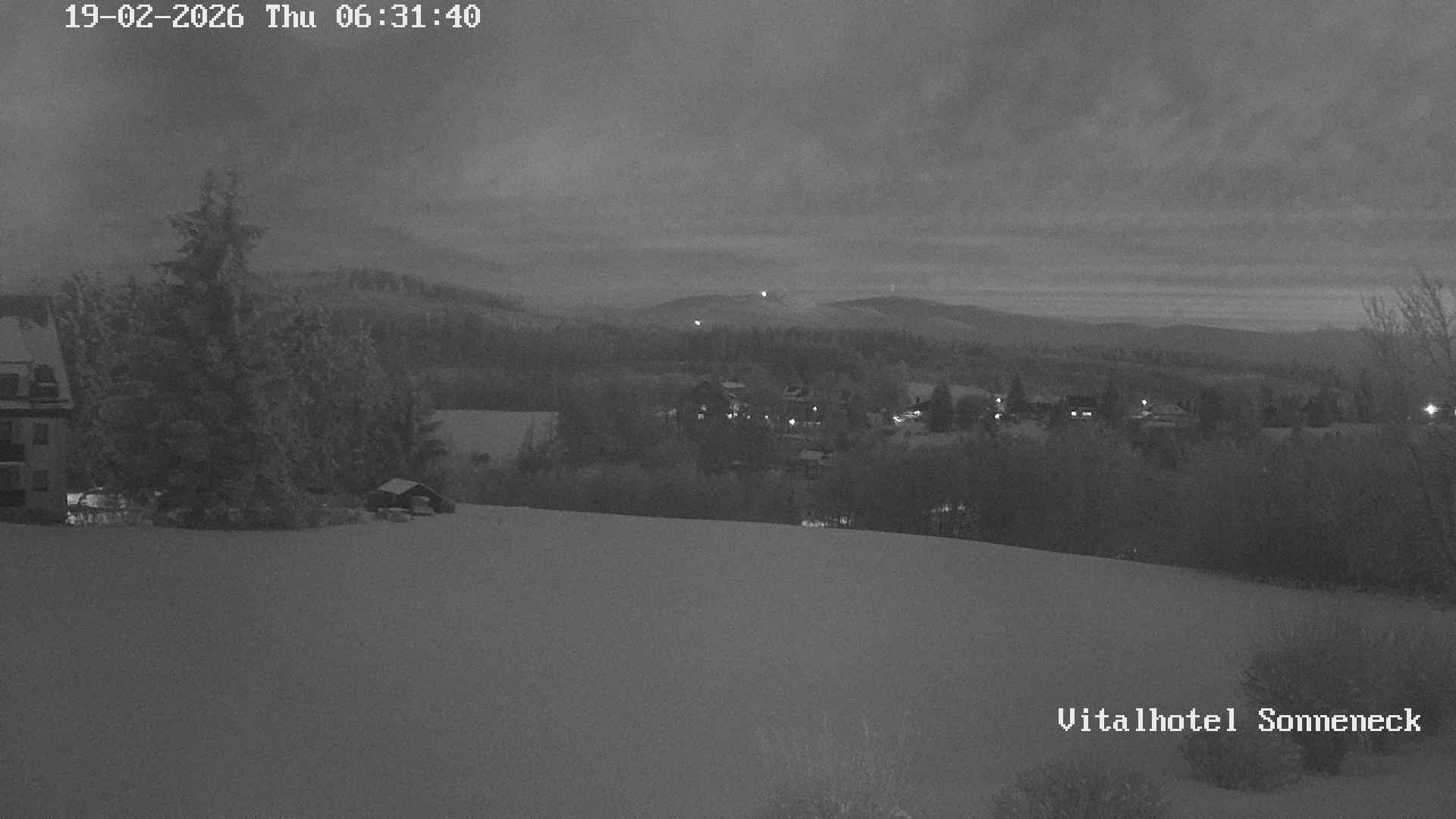 Archiv Foto Webcam Braunlage-Hohegeiß: Blick über das Tal